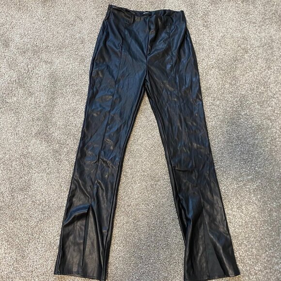 Forever 21 Black Full Length Vegan Faux Leather Pants Women's Size Small - Picture 1 of 6